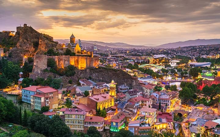AFYON ÇIKIŞLI DOĞU EKSPRESİ İLE KARS TİFLİS BATUM KARADENİZ TURU 